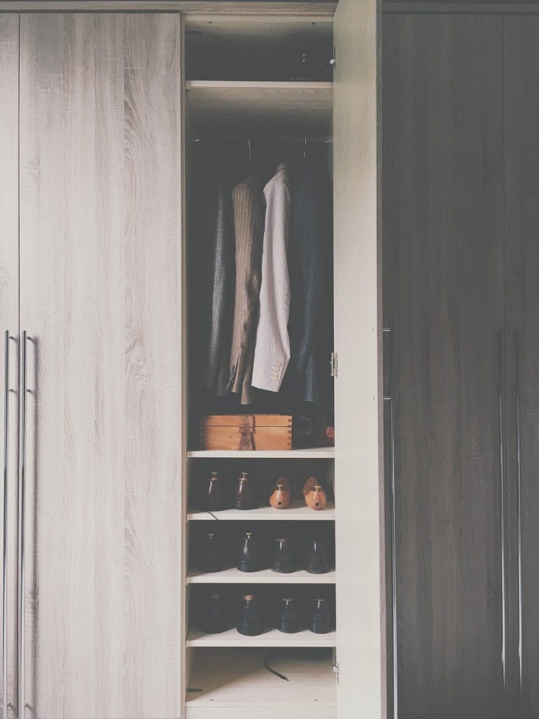 wardrobe, closet, cabinet-2605328.jpg